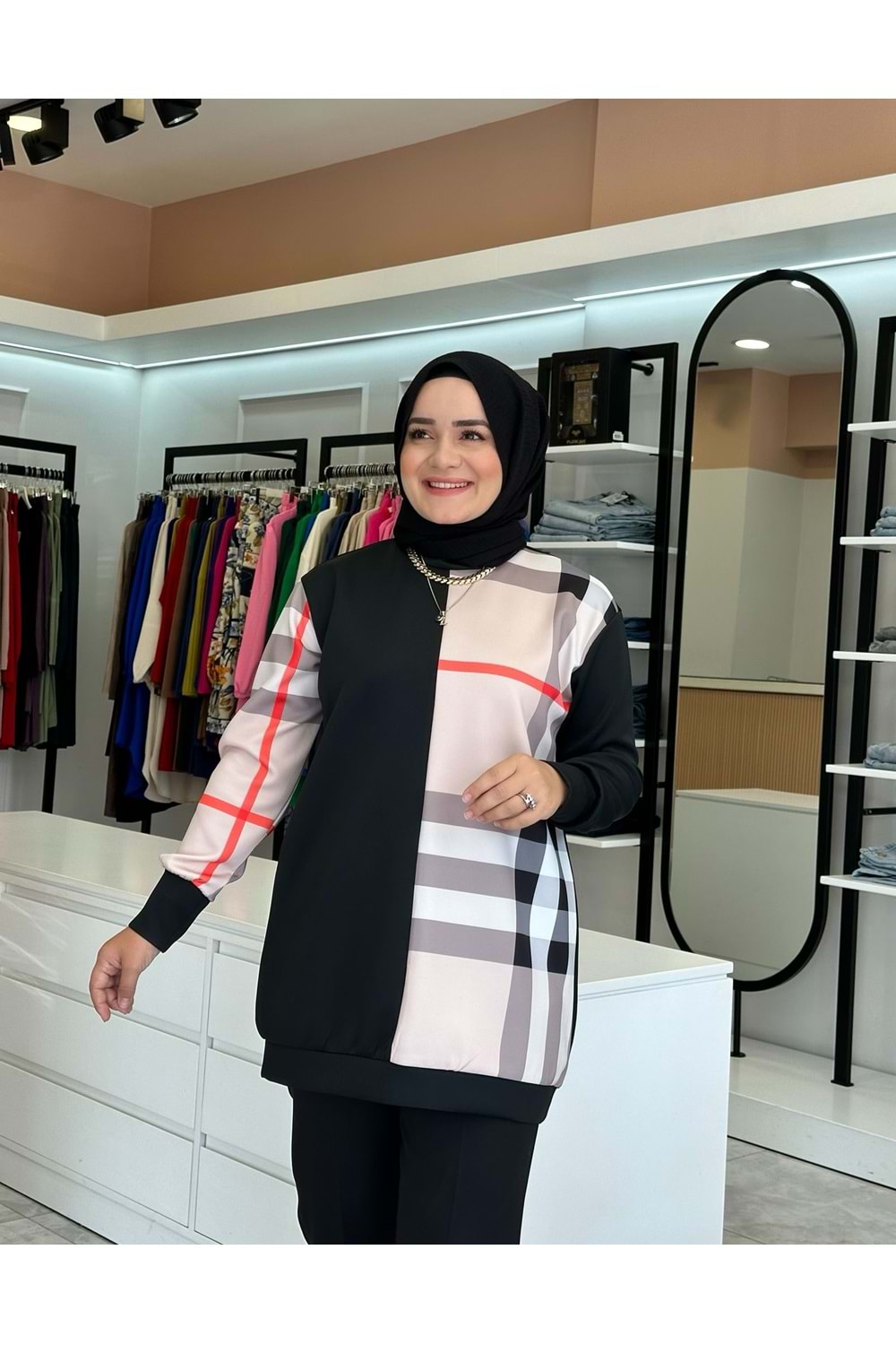 KARELİ SWEAT - SİYAH - L-XL