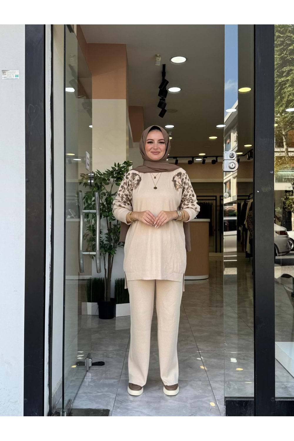 BONCUK İŞLEME TAKIM - KREM - STD