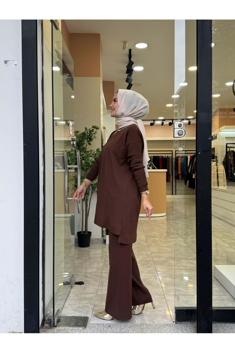 ÇİZGİ YIRTMAÇ TAKIM - KAHVERENGİ - STD