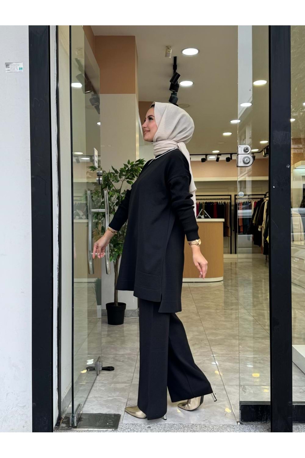 ÇİZGİ YIRTMAÇ TAKIM - SİYAH - STD