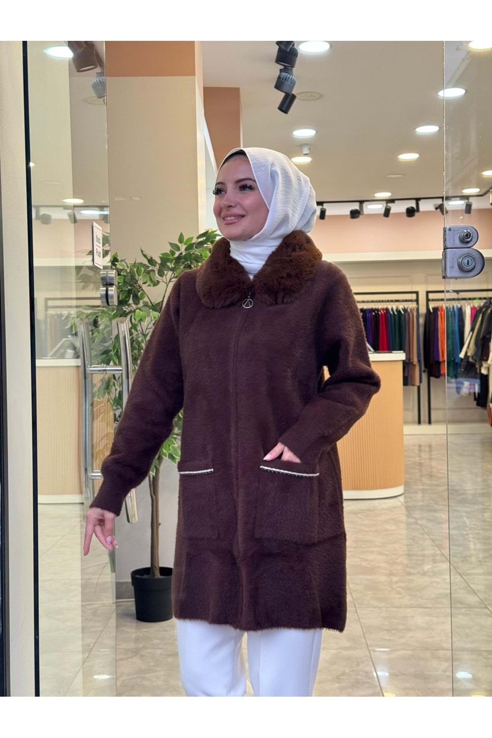 KISA KÜRK YAKA HIRKA - KAHVERENGİ - STD