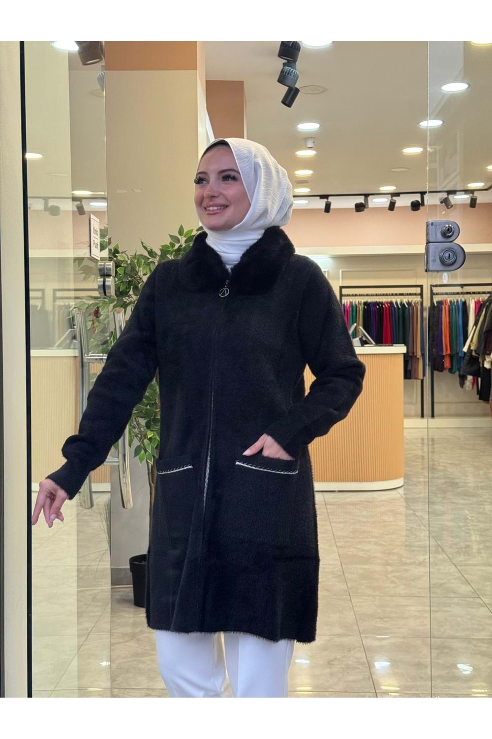 KISA KÜRK YAKA HIRKA - SİYAH - STD