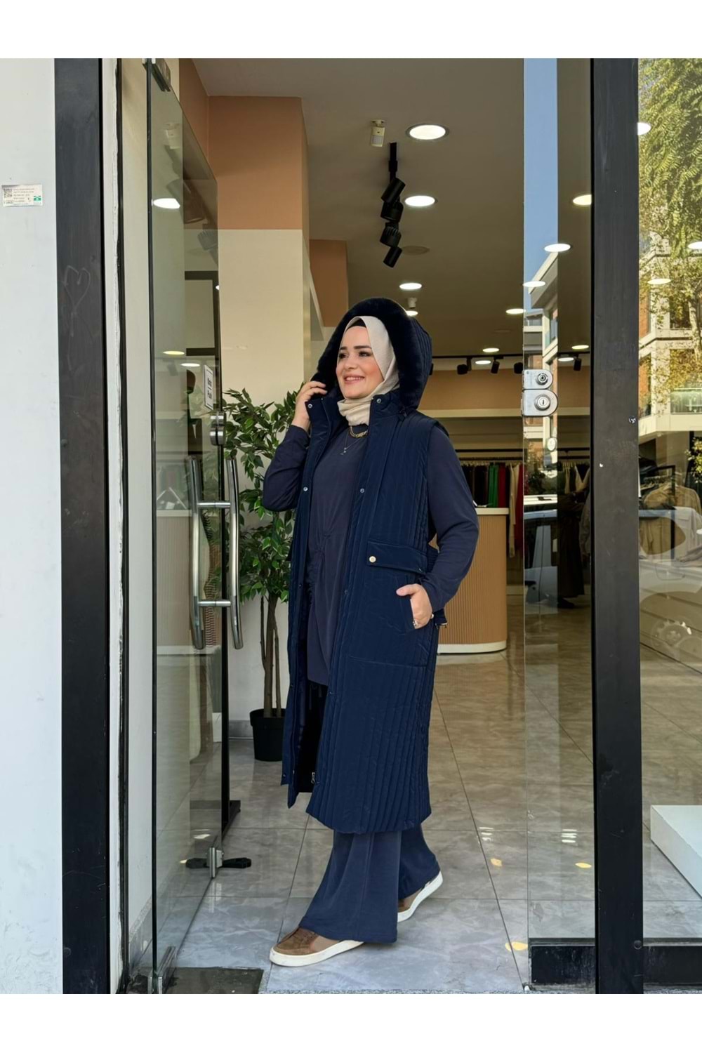 KAPÜŞONLU YELEK - LACİVERT - 42