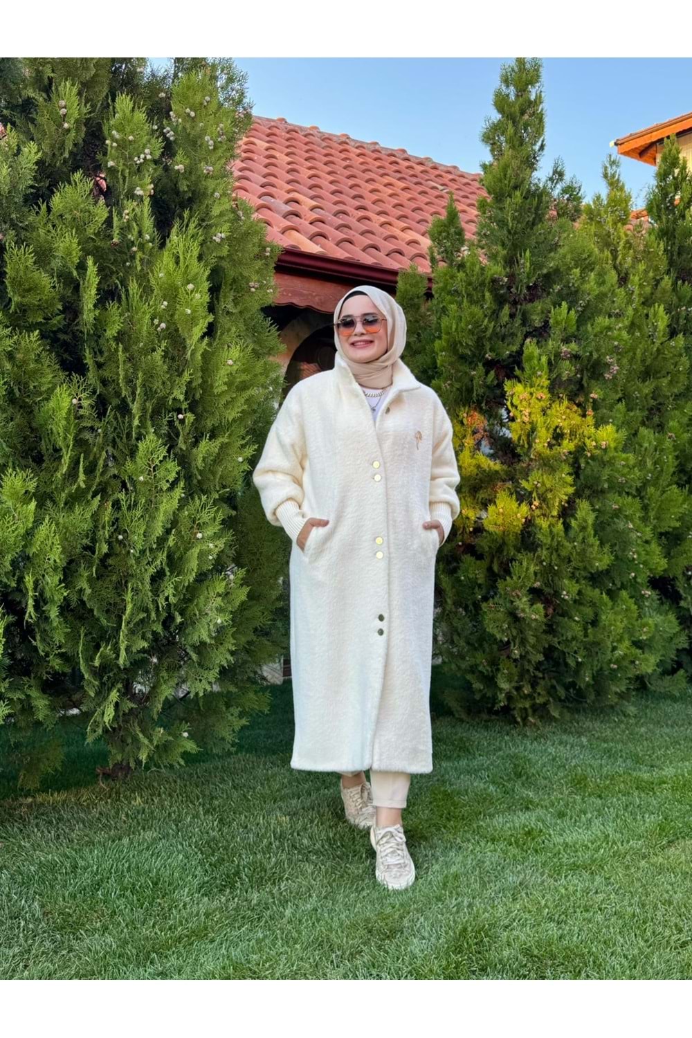 ANGORA UZUN DÜĞMELİ KABAN - BEYAZ - 1