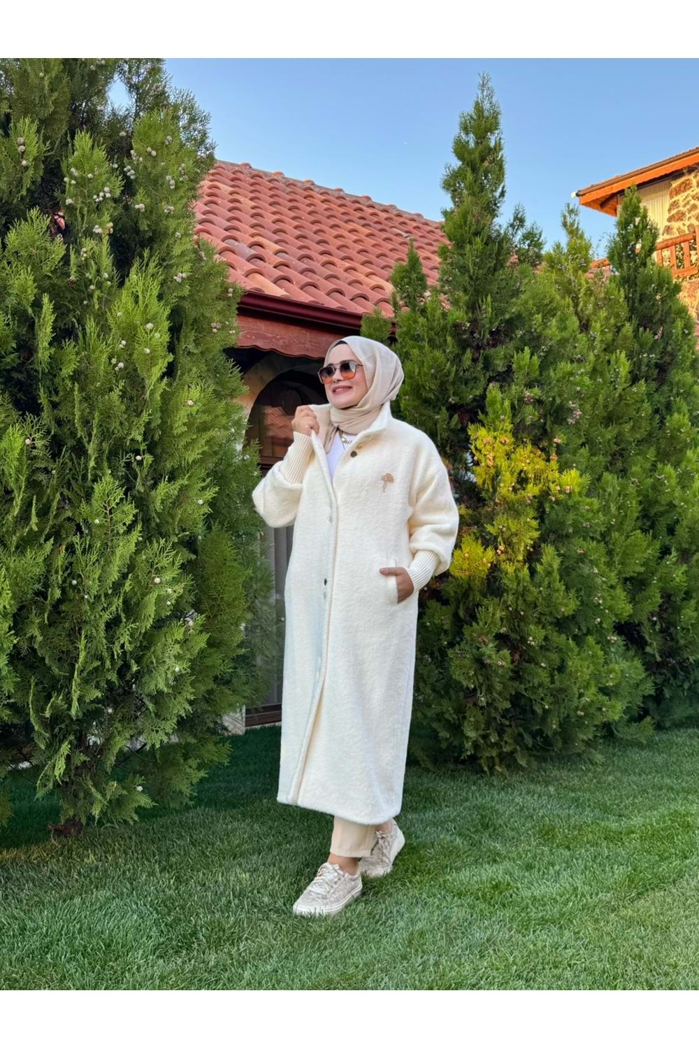 ANGORA UZUN DÜĞMELİ KABAN - BEYAZ - 1