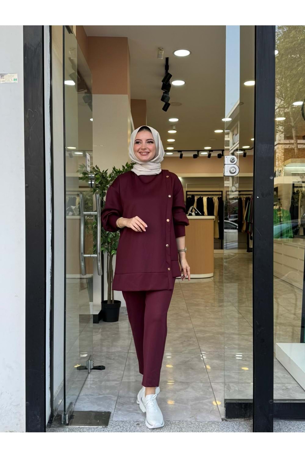 SCUBA DÜĞMELİ TAKIM - BORDO - 1