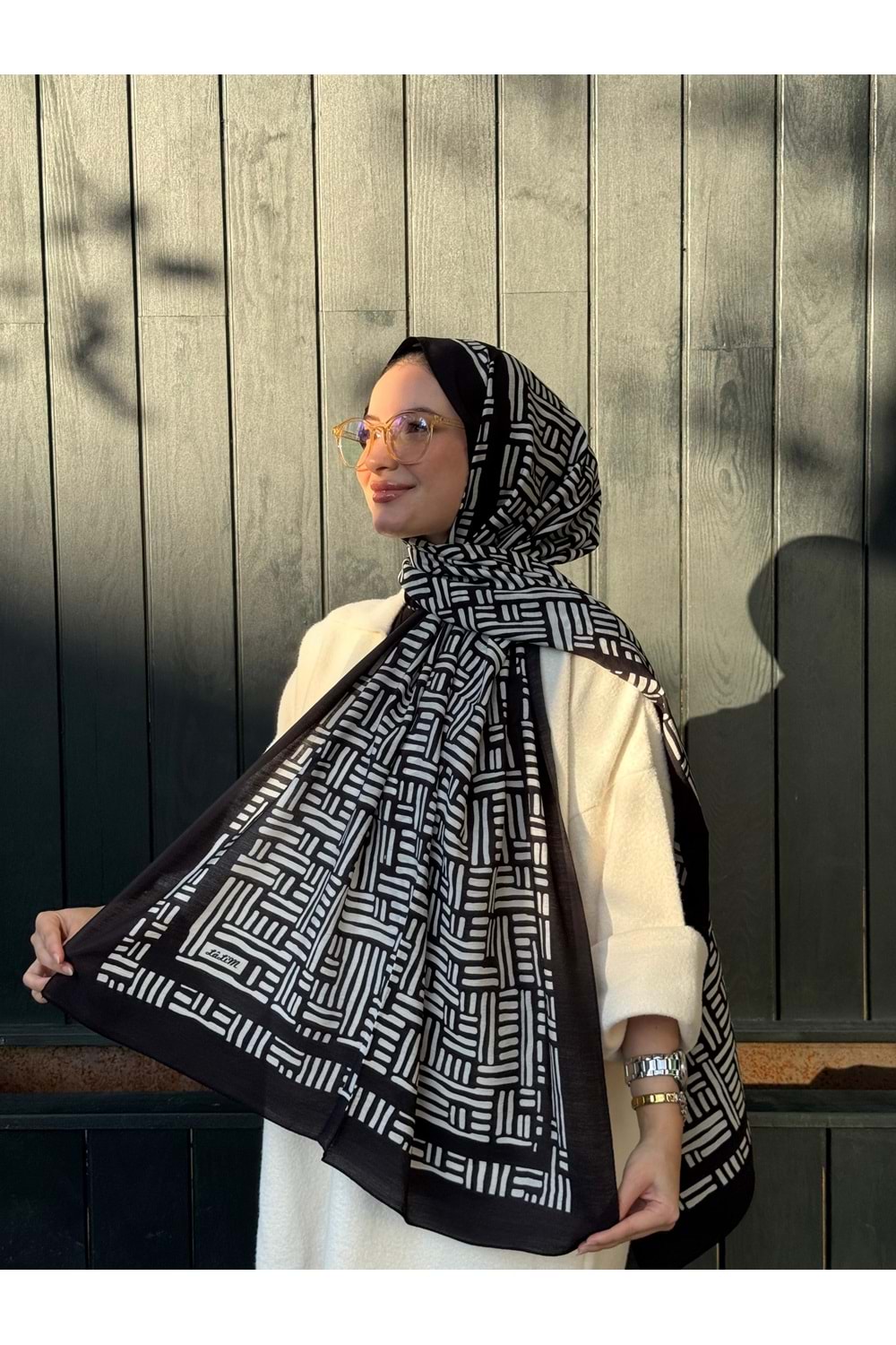 ÇİZGİ ŞAL - SİYAH BEYAZ - STD