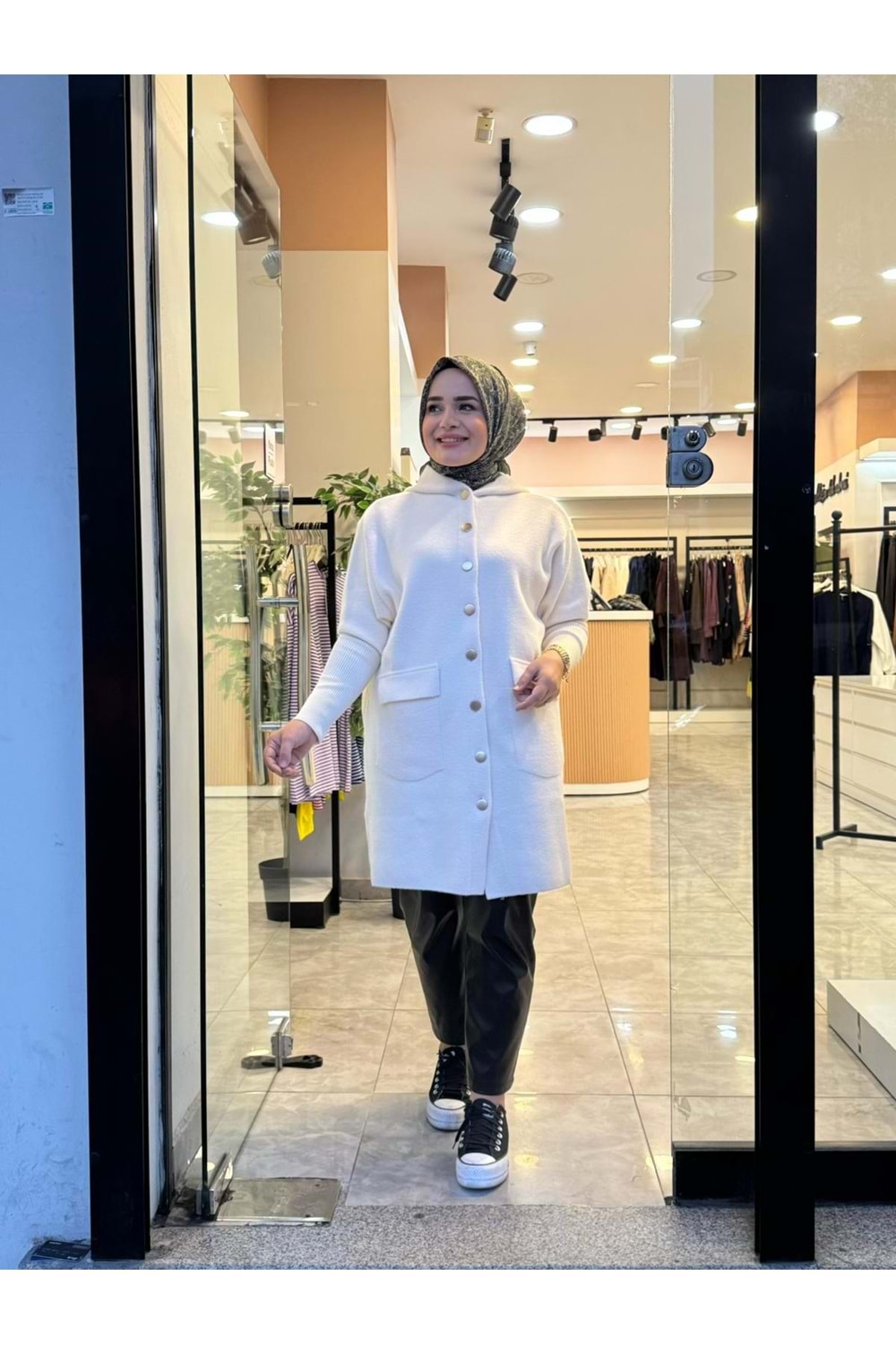 ANGORA DÜĞMELİ UZUN HIRKA - EKRU - STD