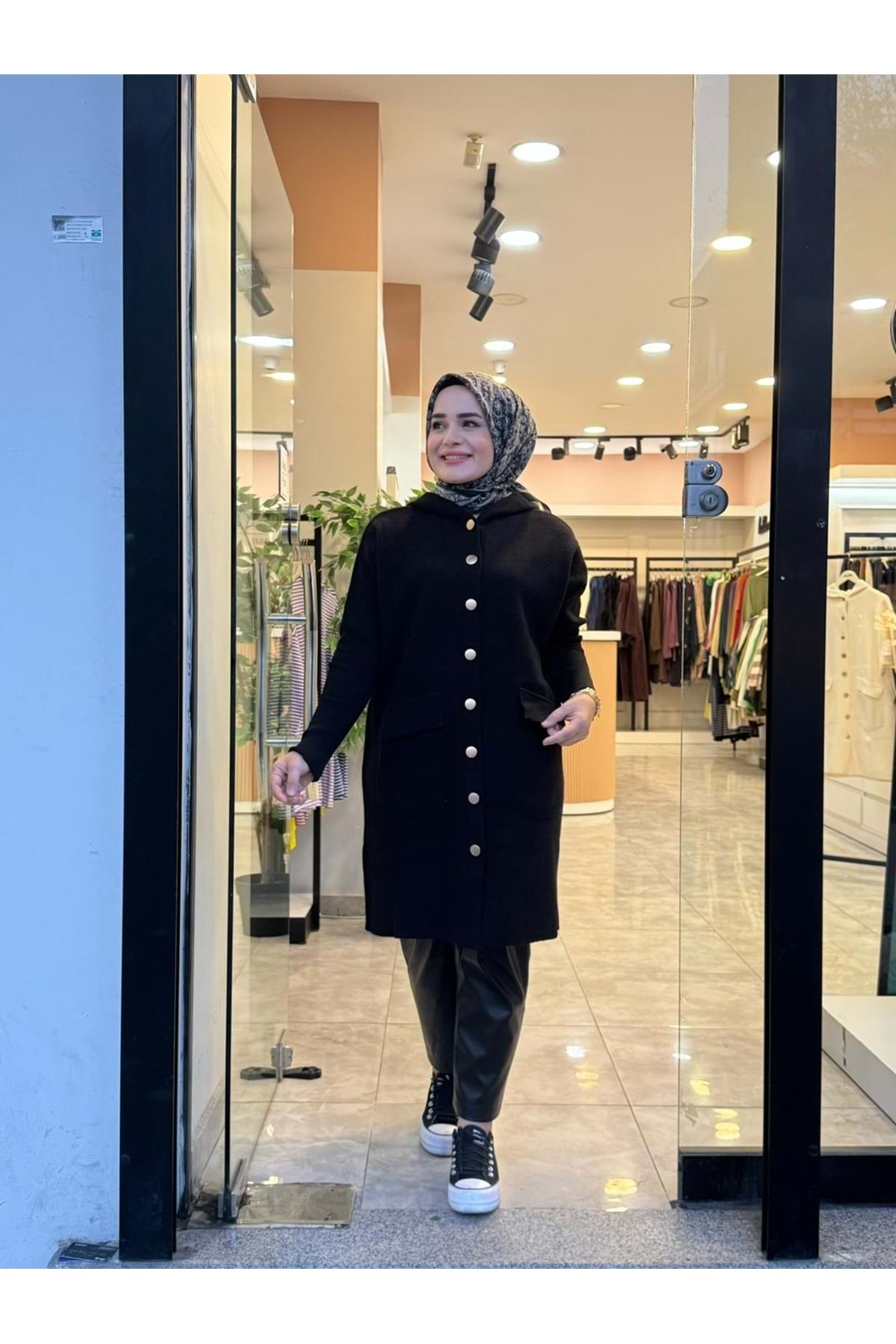 ANGORA DÜĞMELİ UZUN HIRKA - SİYAH - STD