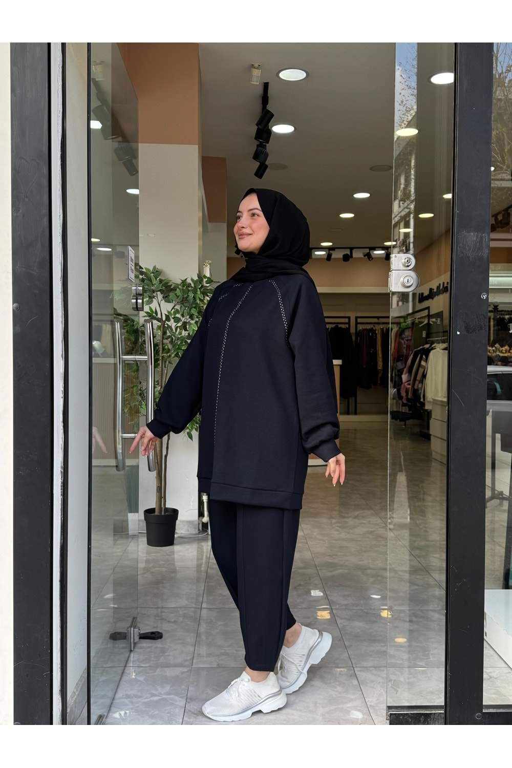 NAKIŞ TAKIM - SİYAH