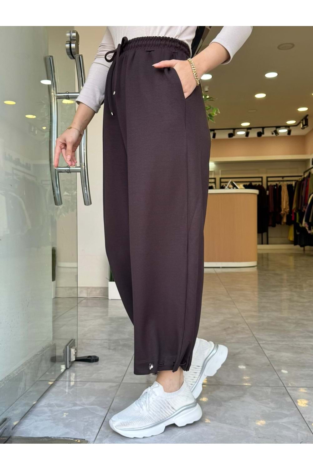 OYŞO PAÇA DÜĞMELİ PANTOLON - KAHVERENGİ - S-M