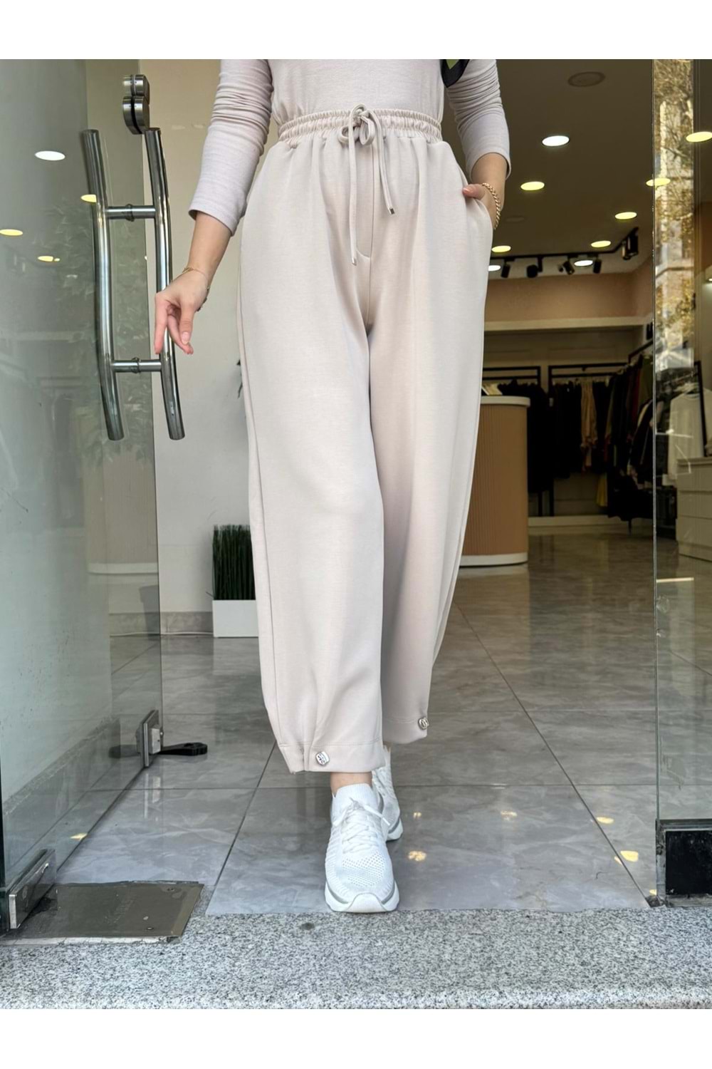 OYŞO PAÇA DÜĞMELİ PANTOLON - KREM - S-M