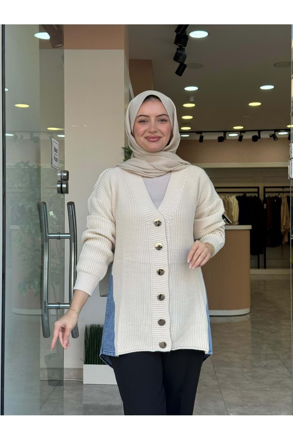 KOT DETAY TRİKO HIRKA - KREM - STD