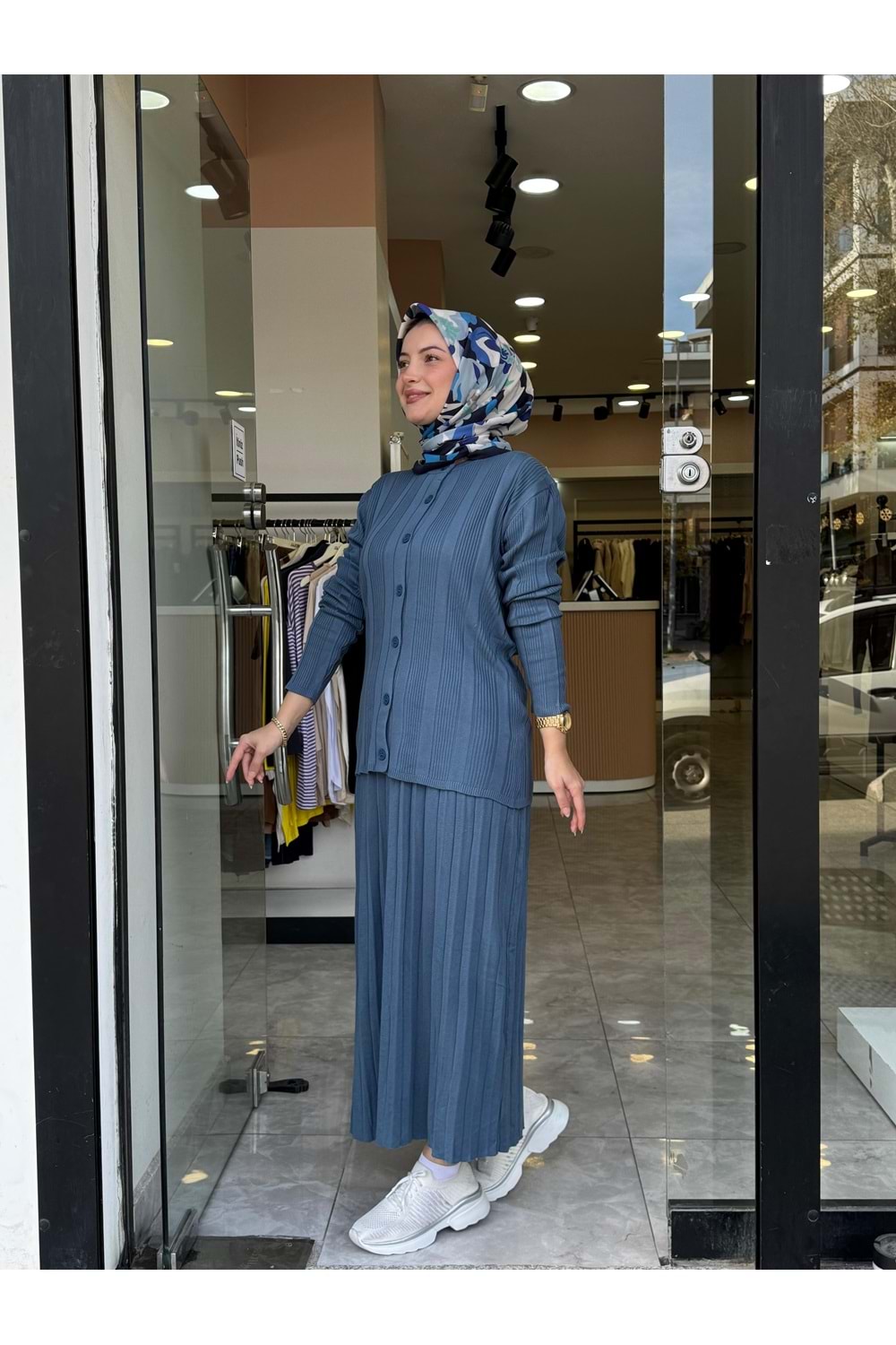 GÜLŞAH ETEKLİ TAKIM - İNDİGO MAVİ - STD