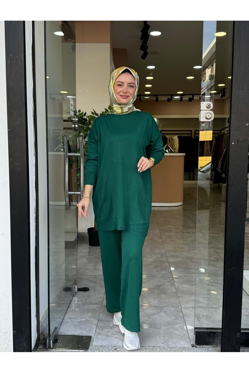TRİKO DÜZ TAKIM - ZÜMRÜT YEŞİLİ - STD