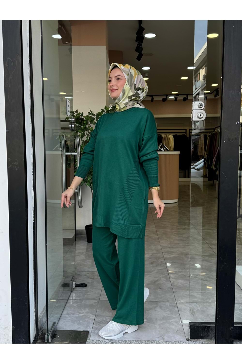 TRİKO DÜZ TAKIM - ZÜMRÜT YEŞİLİ - STD