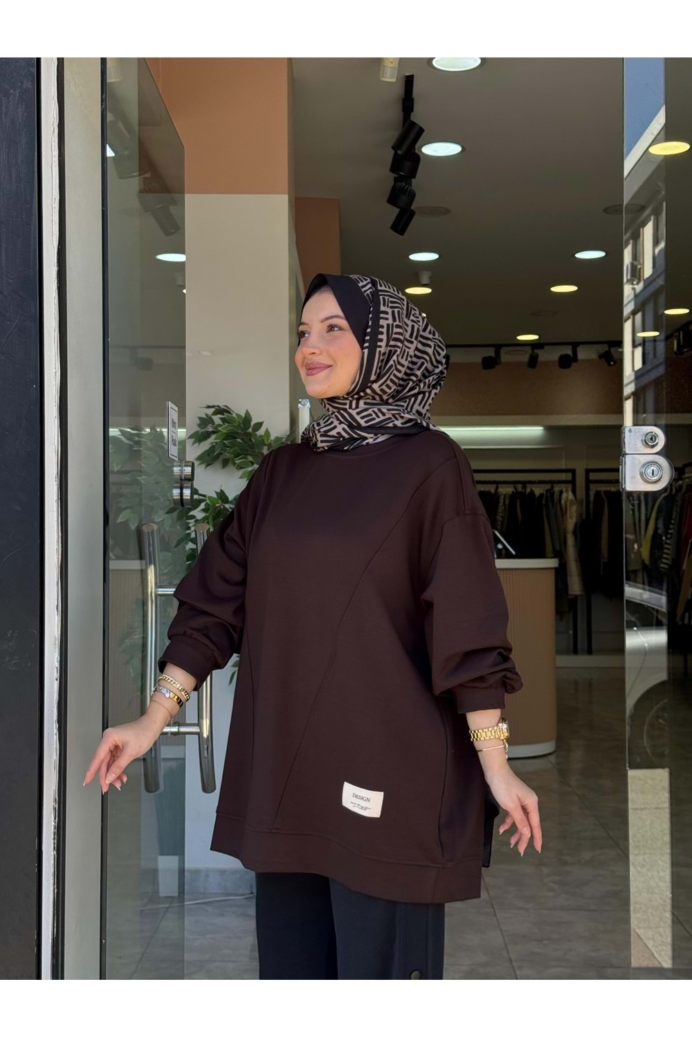 ÜÇGEN SWEAT - KAHVERENGİ - L-XL