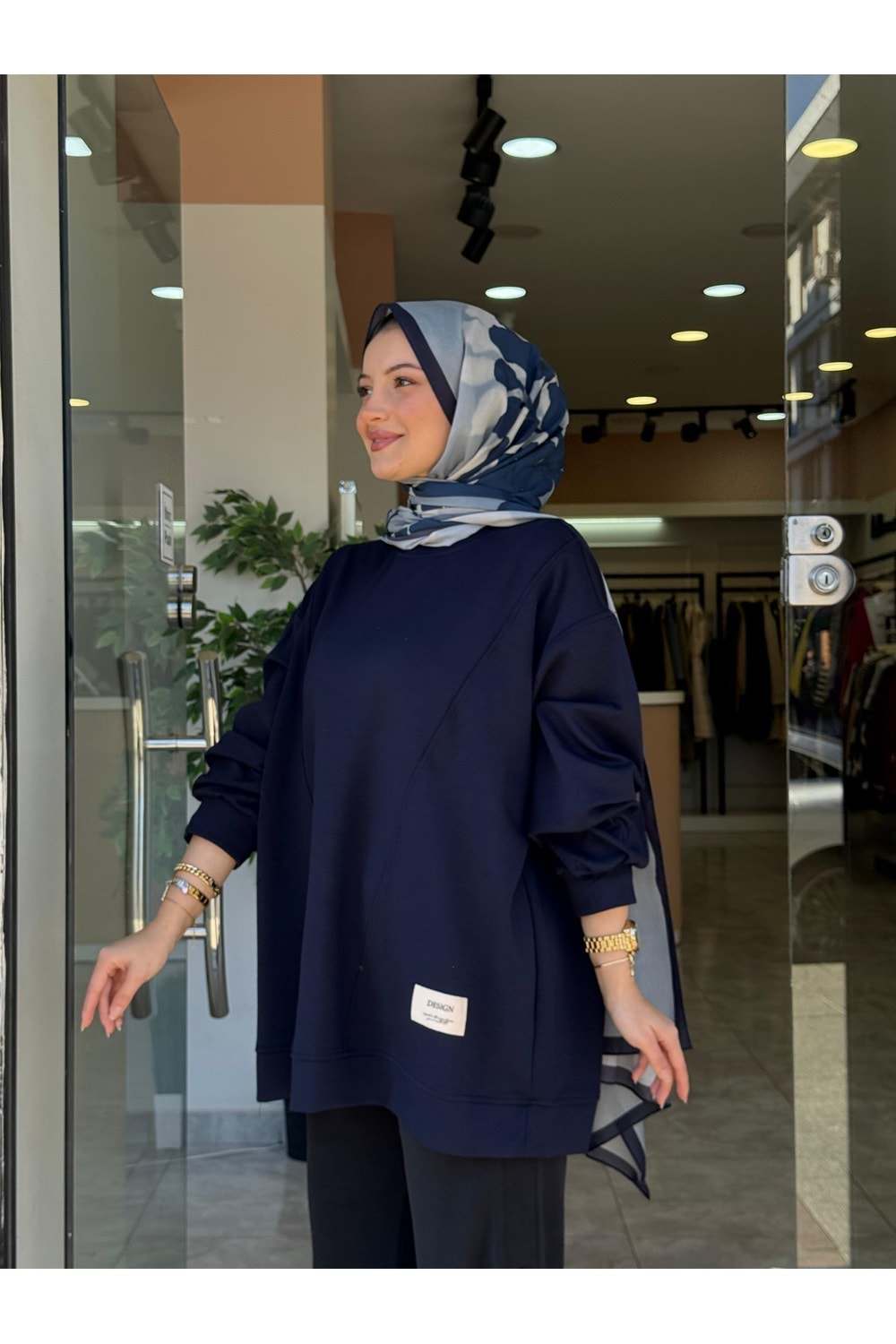 ÜÇGEN SWEAT - LACİVERT - L-XL