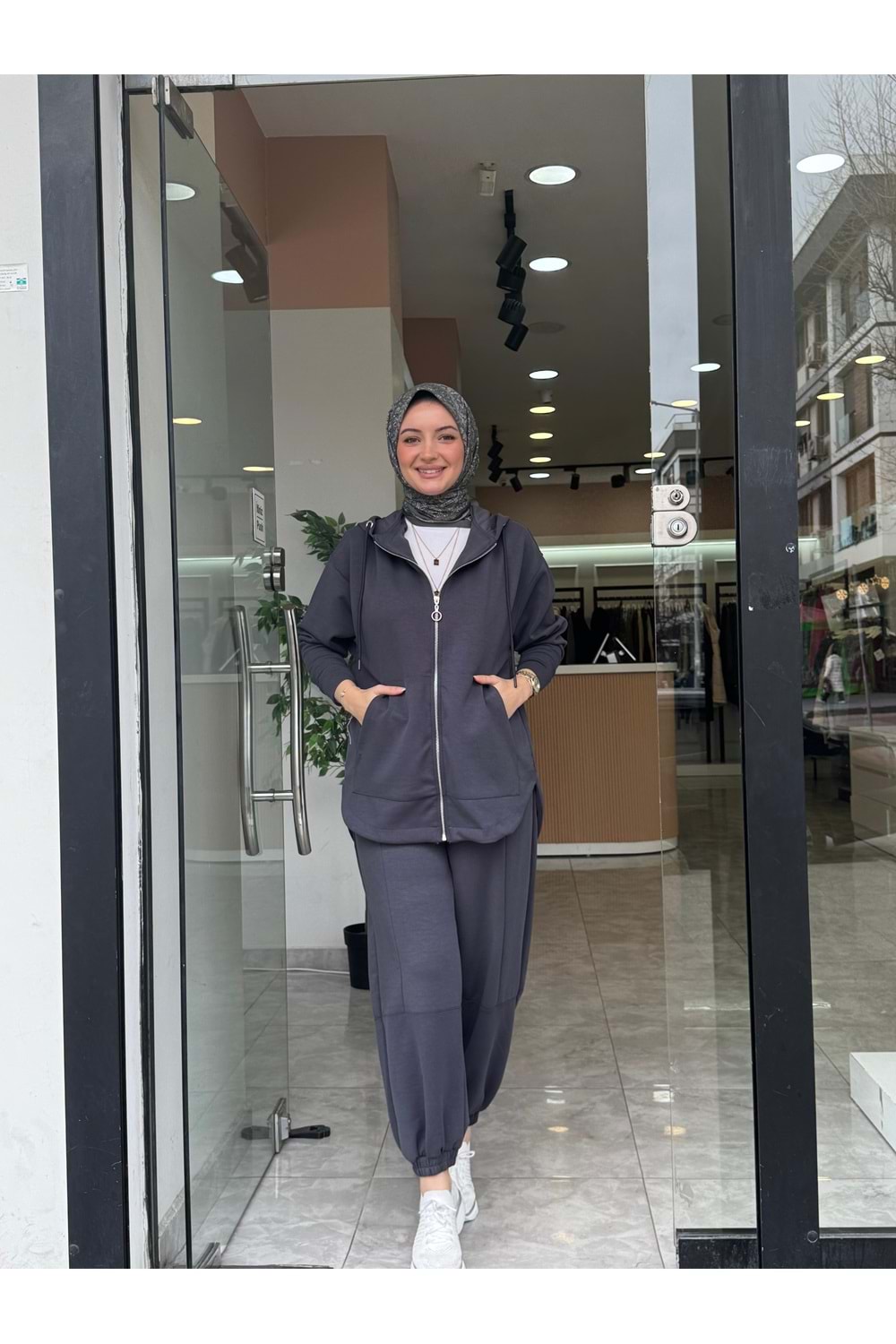 VEGAS FERMUARLI TAKIM - GRİ - 1