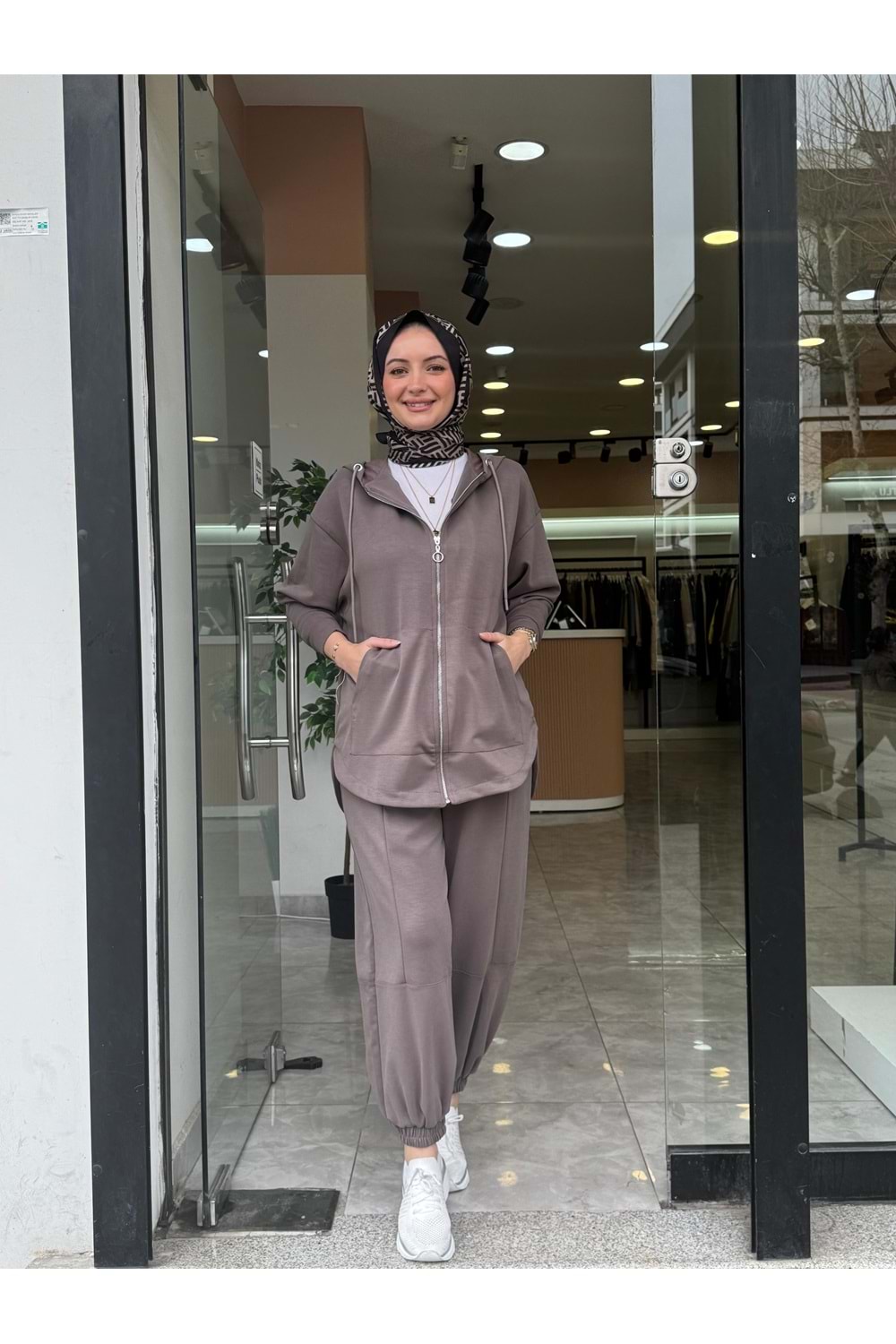 VEGAS FERMUARLI TAKIM - VİZON - 1