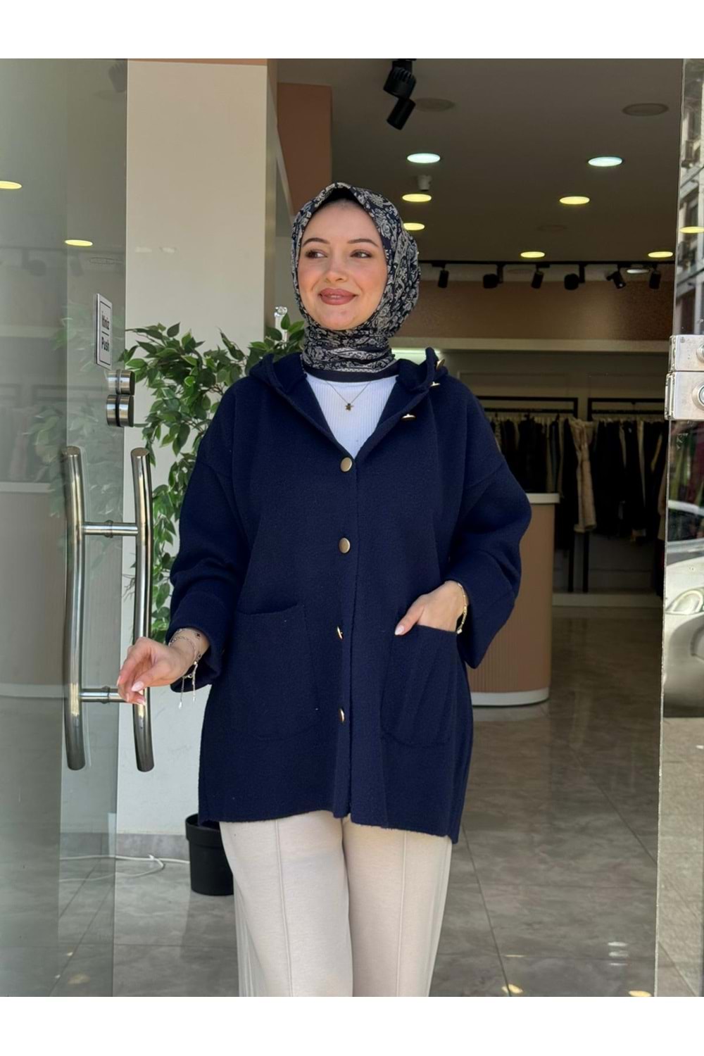 SERA ANGORA HIRKA - LACİ - STD