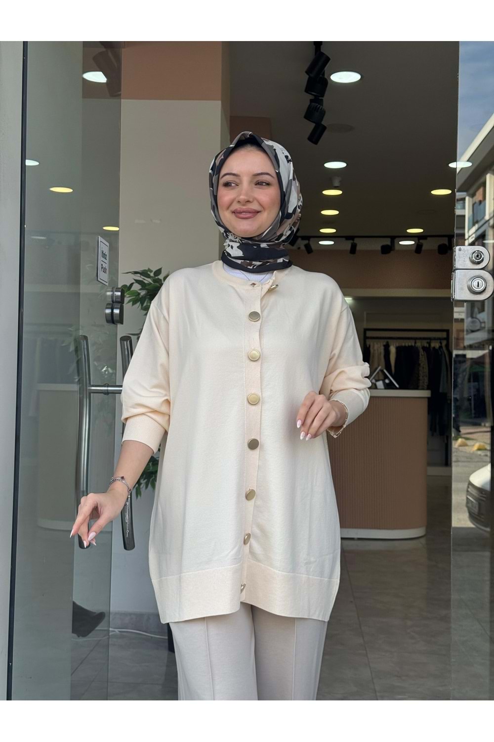 EMİNE MERSERİZE HIRKA - EKRU - STD