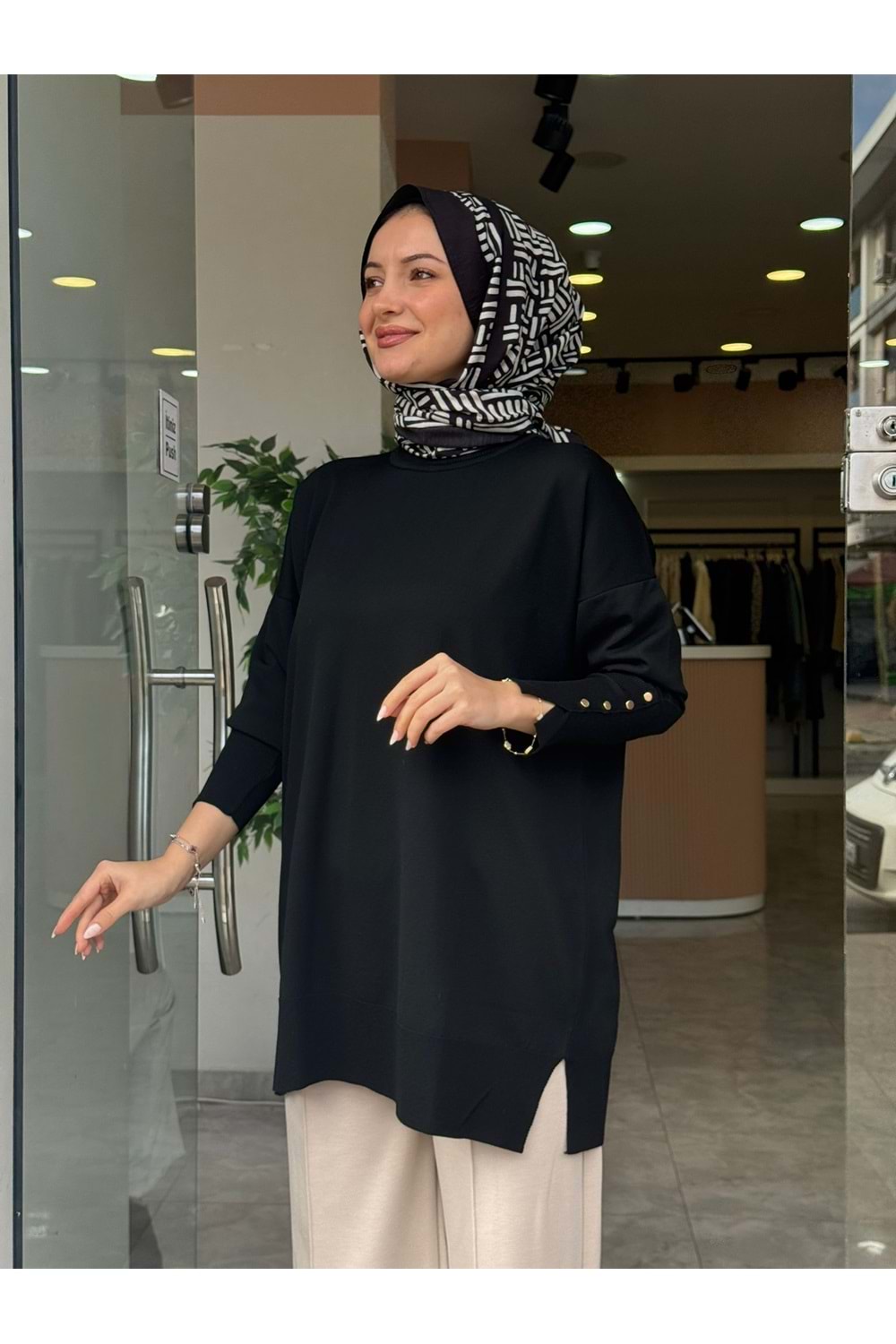 KOL GOLD DÜĞME MERSERİZE TUNİK - SİYAH - STD