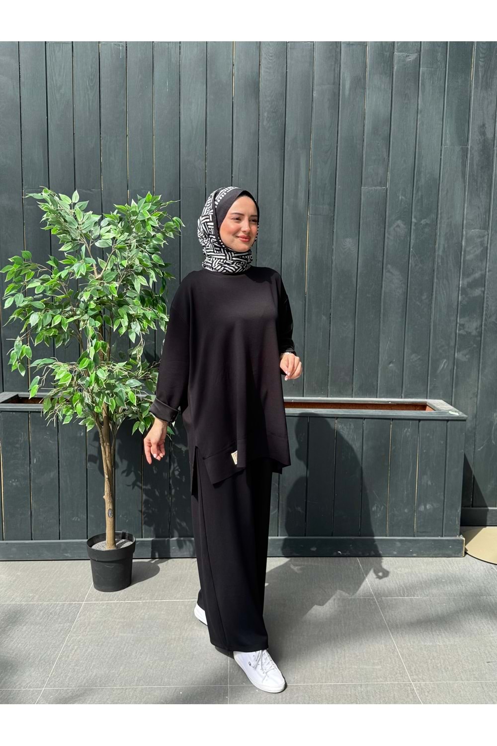 ŞULE TAKIM - SİYAH - STD