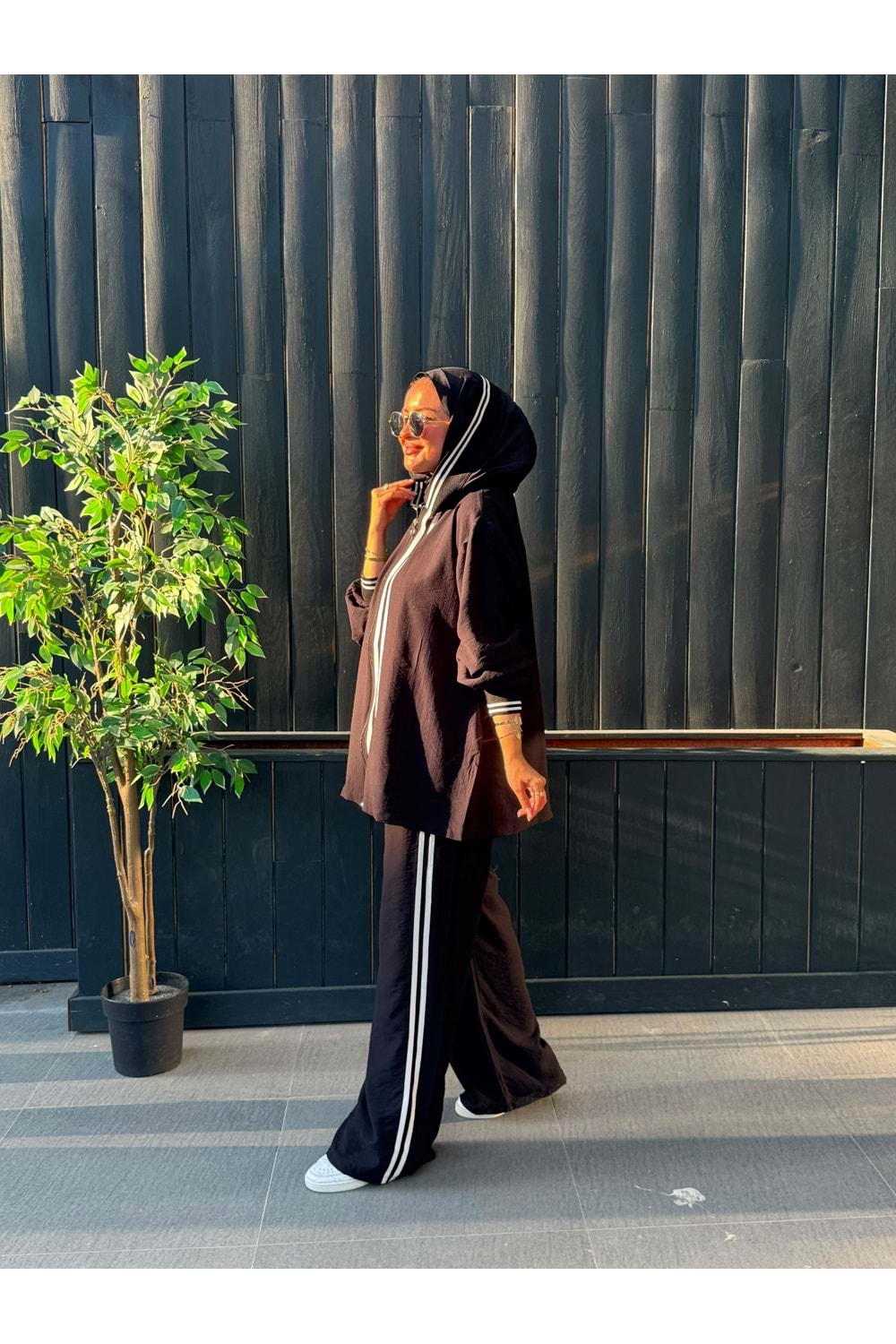 FLORA TAKIM - SİYAH - 1