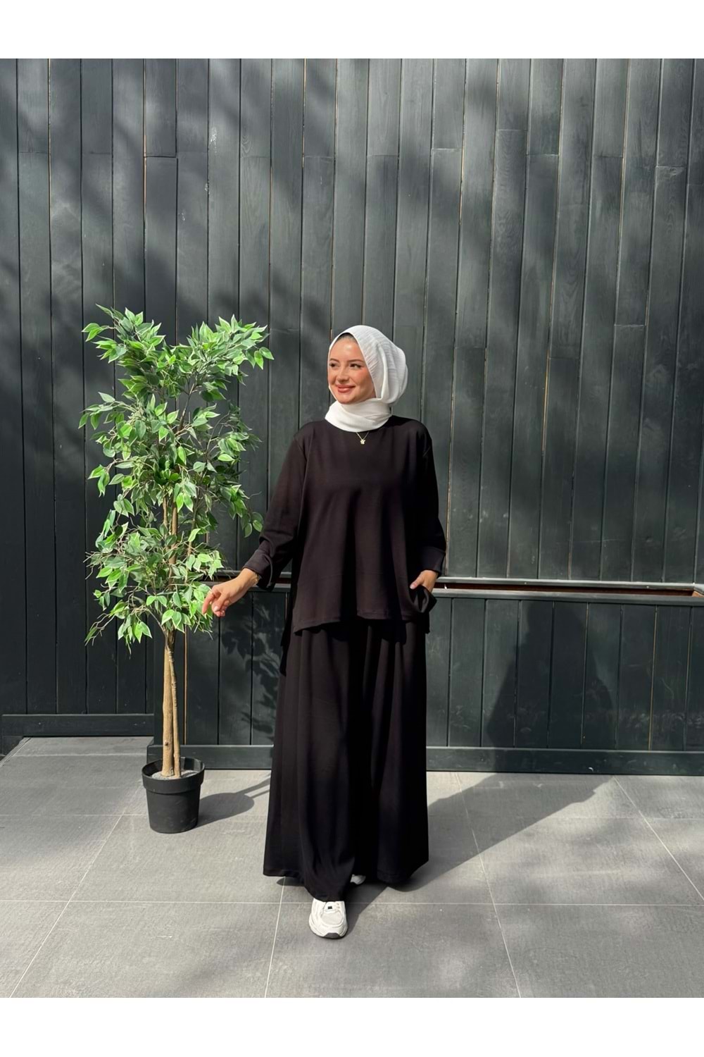NORA TAKIM - SİYAH - 1