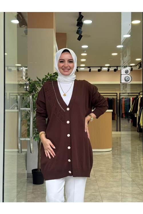 MERSERİZE BÜZGÜ DÜĞMELİ HIRKA - KAHVERENGİ - STD