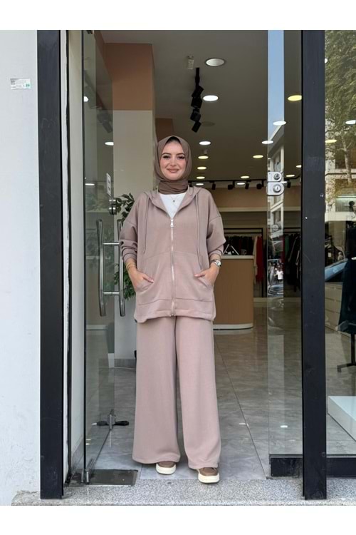 GÖZDE TAKIM - KREM - 2