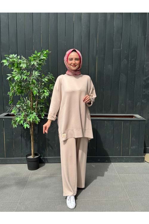 ŞULE TAKIM - KREM - STD