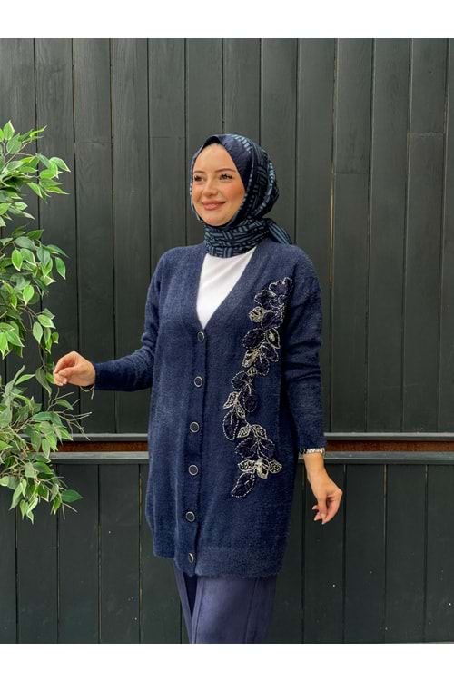 LUNA YAPRAK HIRKA - LACİ - STD