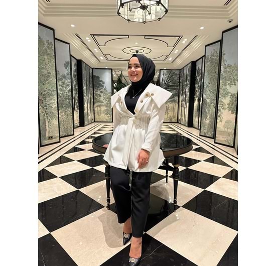 YAKA GOLD DÜĞMELİ CEKET - BEYAZ - STD