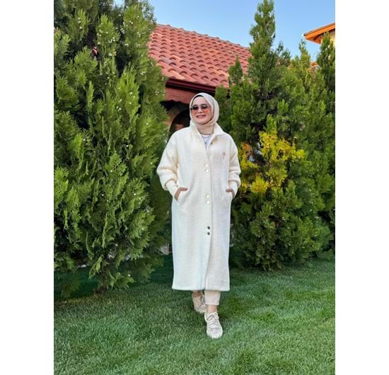 ANGORA UZUN DÜĞMELİ KABAN - BEYAZ - 1