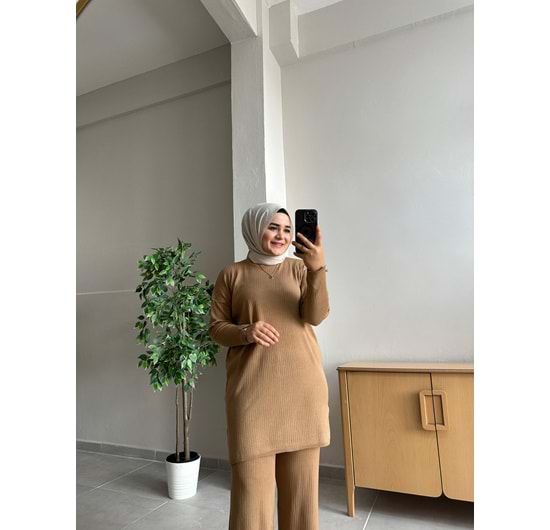 ELENA TAKIM - CAMEL - STD
